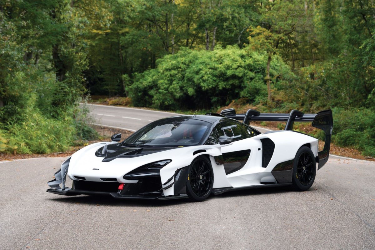 MCLAREN Senna GTR