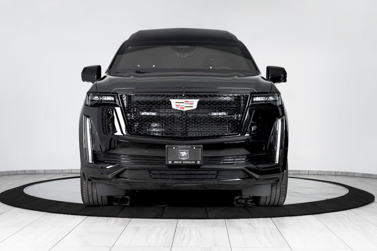2022 Cadillac Escalade long - New Luxury SUV by larte Design