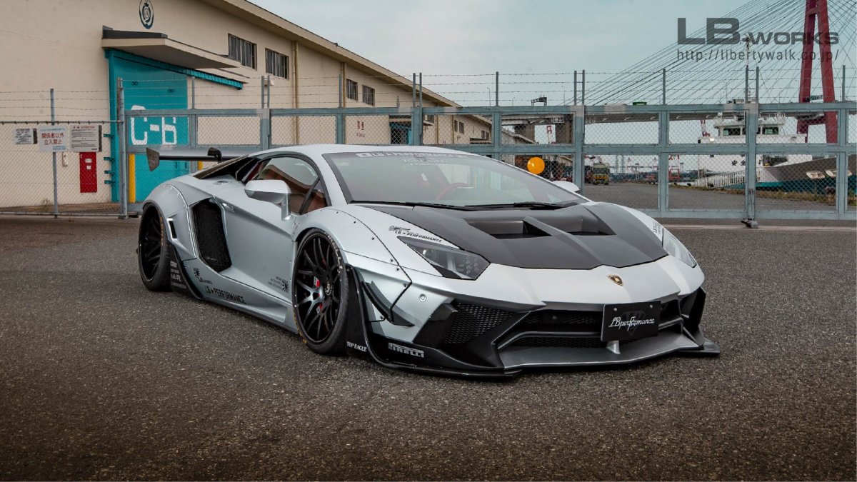 Ламборгини авентадор Liberty walk