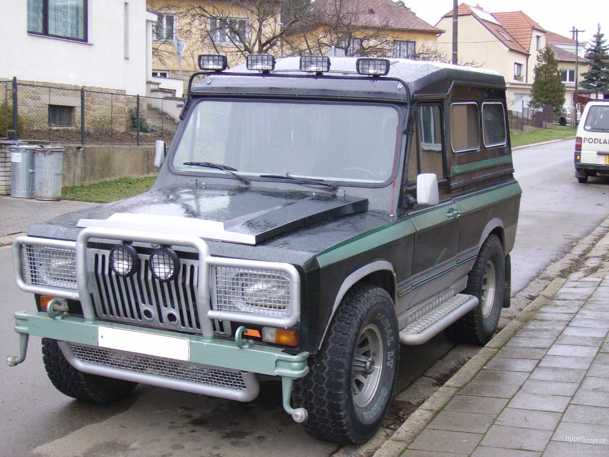 Джип Aro 240