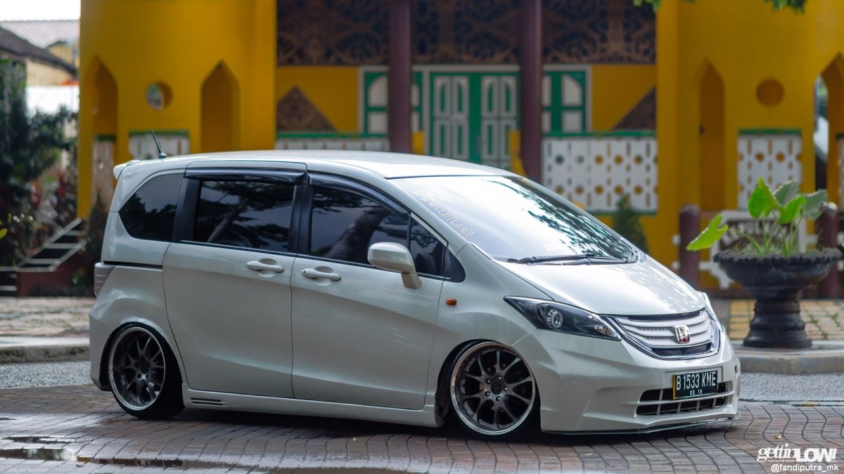 Honda freed в обвесе
