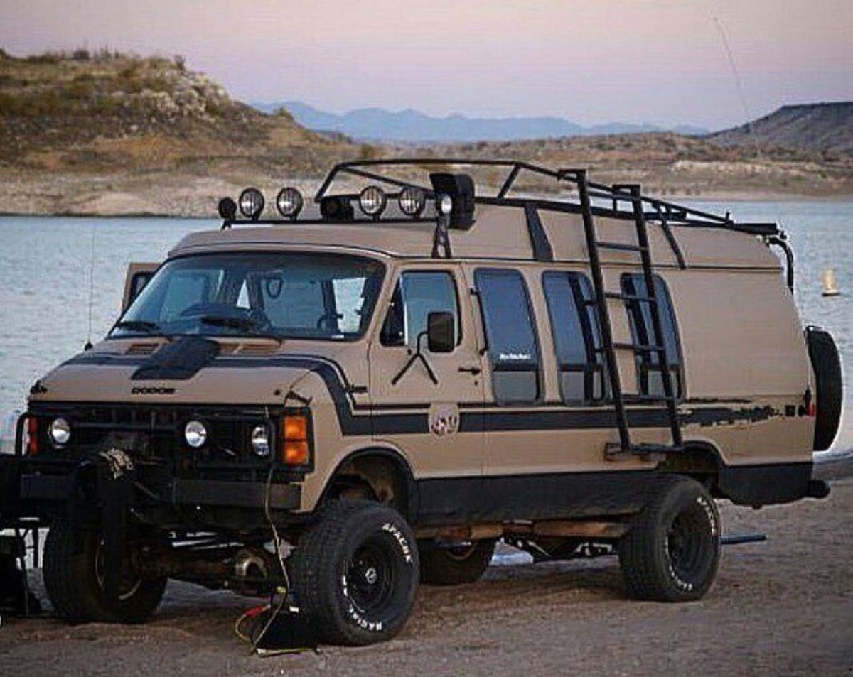 Chevrolet van 4x4 Camper Offroad