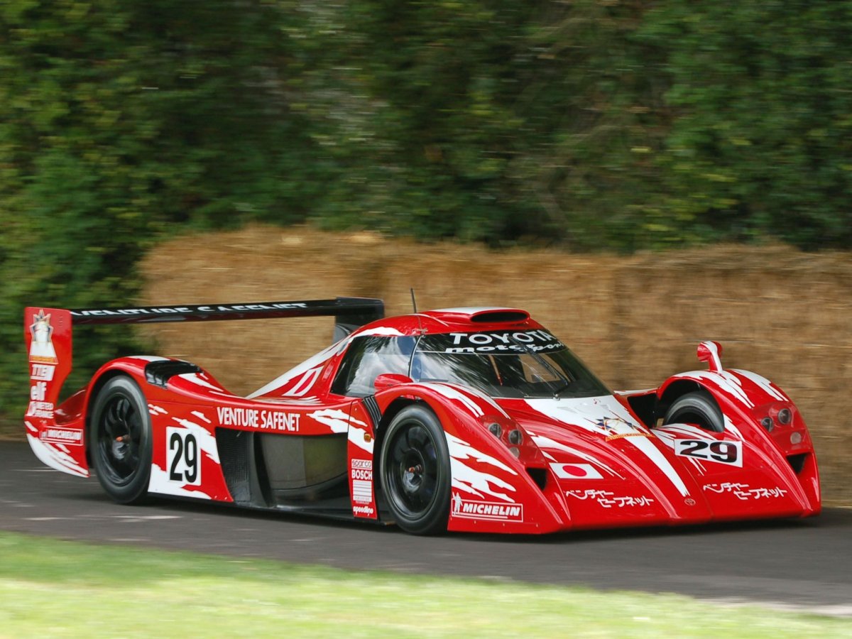 Toyota gt1 ts020