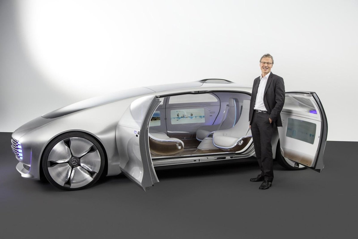 Mercedes f015 Luxury Concept