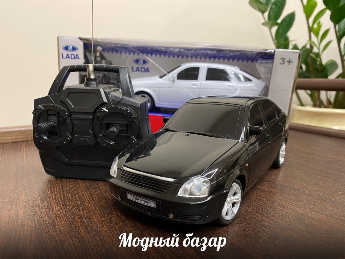 Радиоуправляемая Лада Приора черная