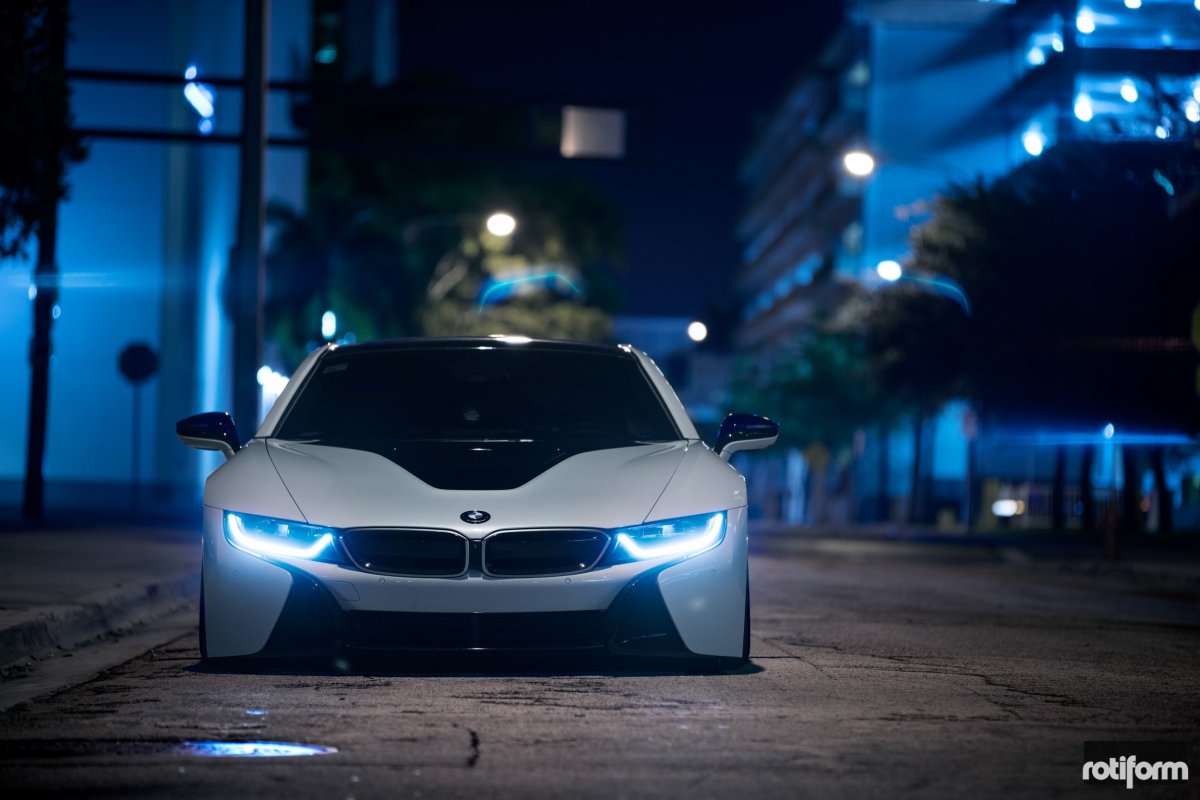 BMW i8