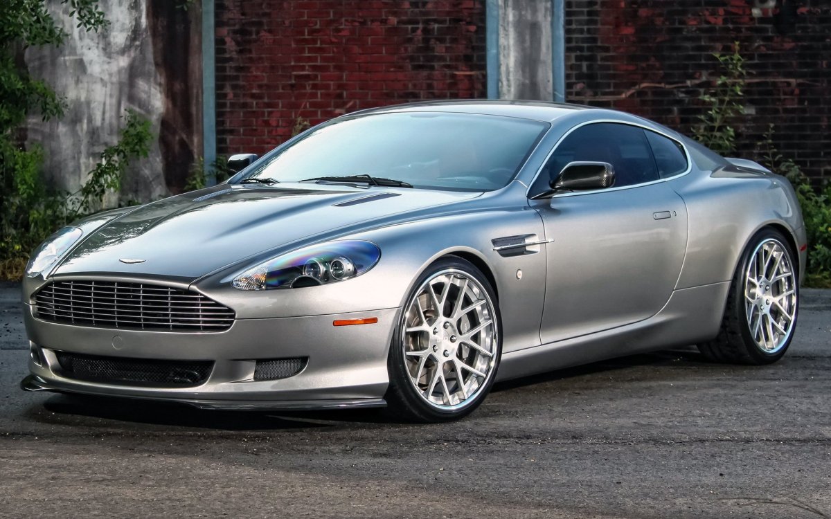 Aston Martin db9