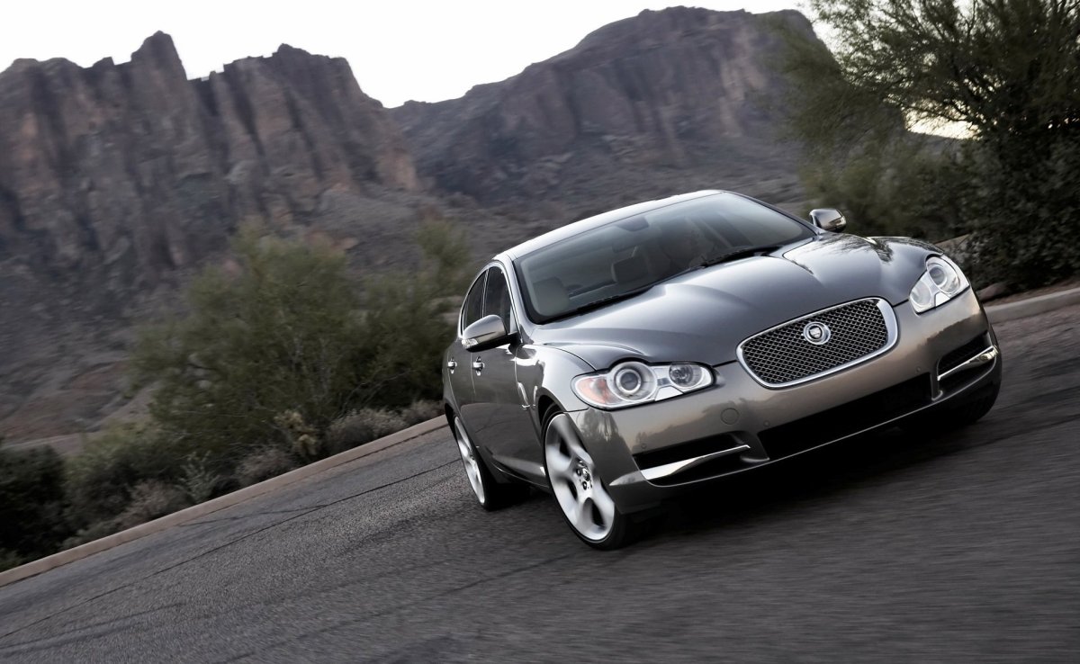 Jaguar XF 90