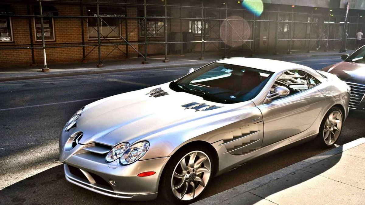 Mercedes Benz SLR AMG