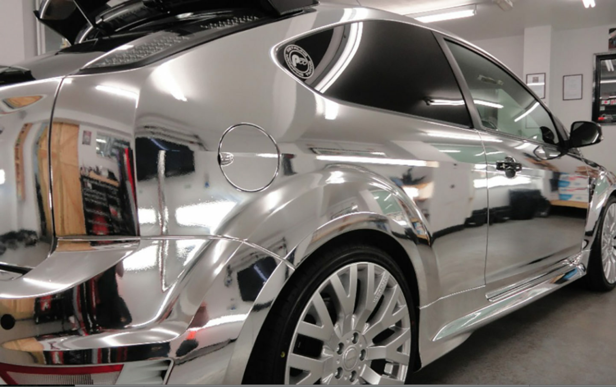 Хромированный кузов автомобиля