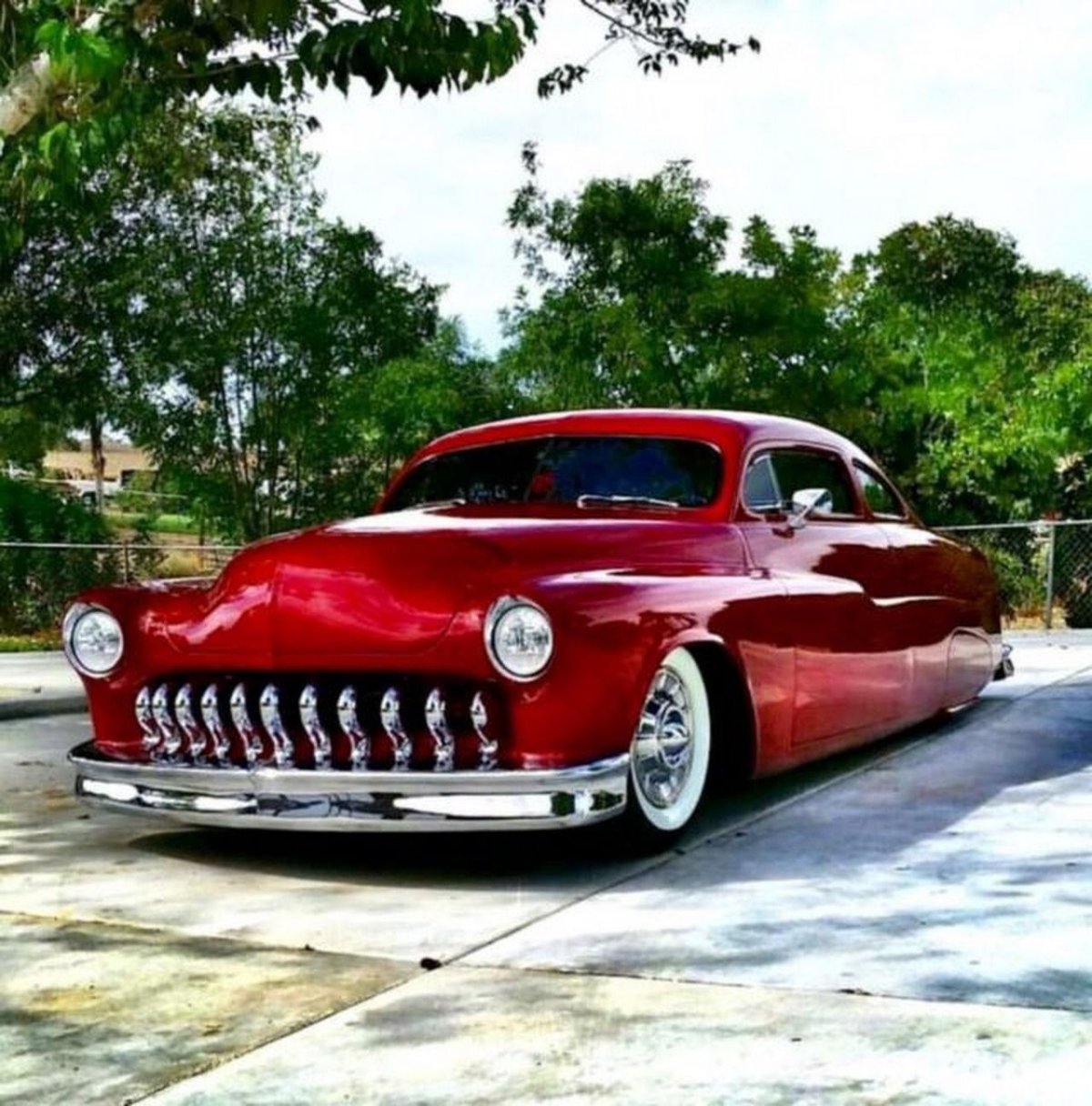 Mercury Retro car
