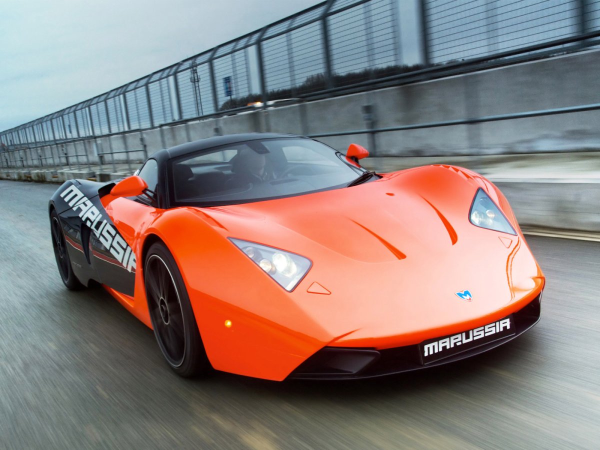 Машина Marussia b1