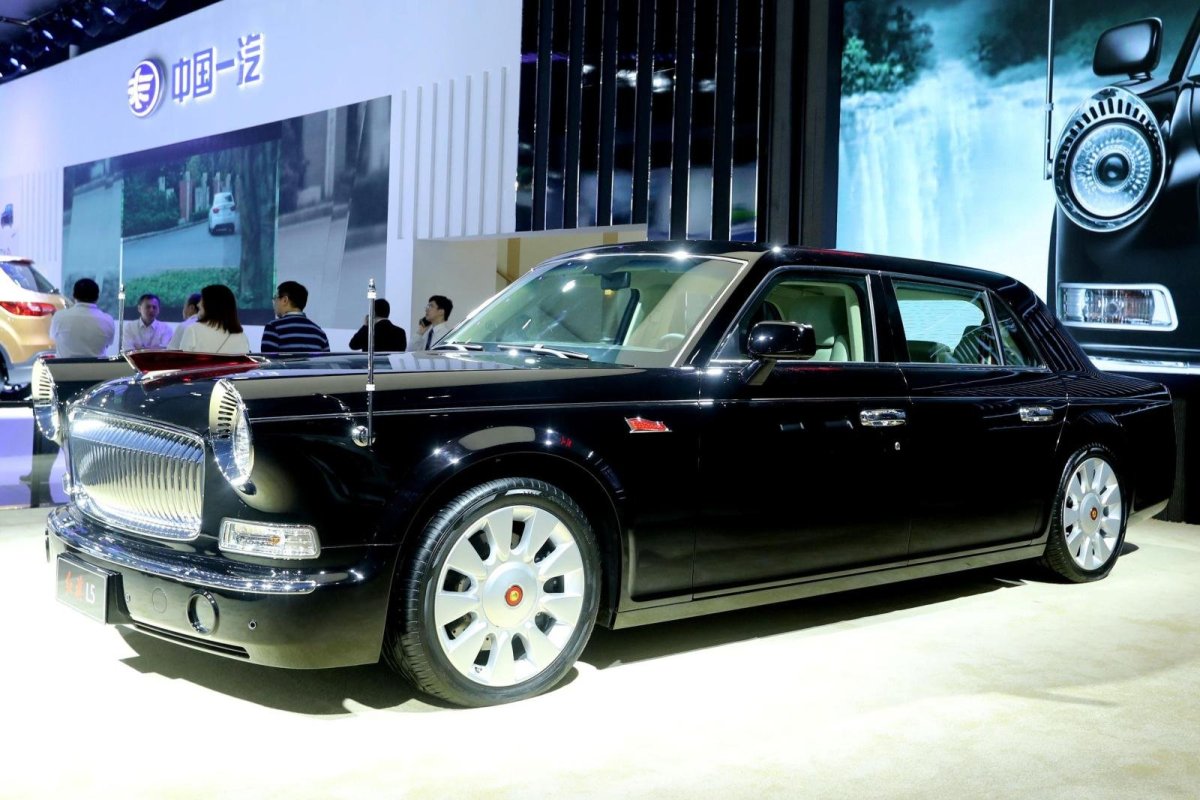 Китайский лимузин Hongqi h7