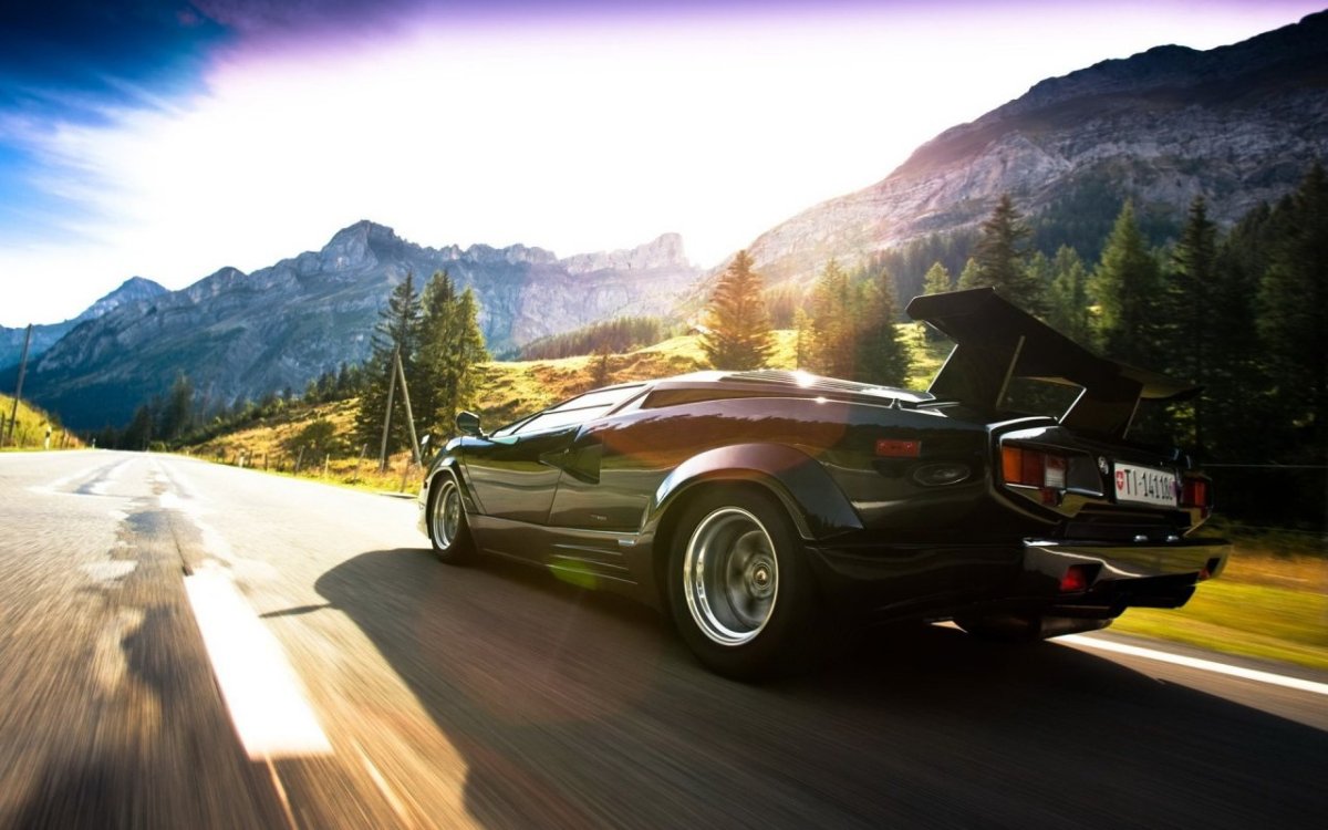 Lamborghini Countach скорость