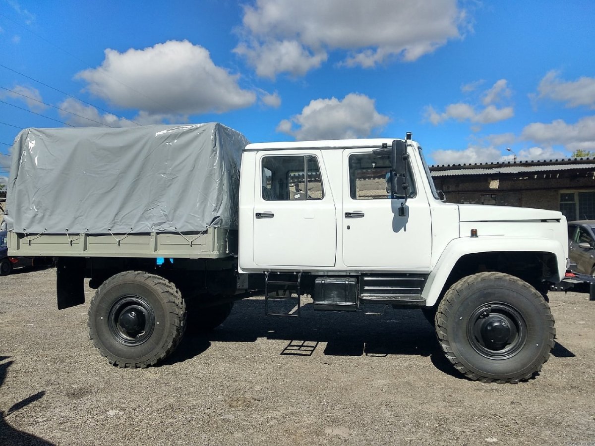 ГАЗ 3308 Садко-Егерь