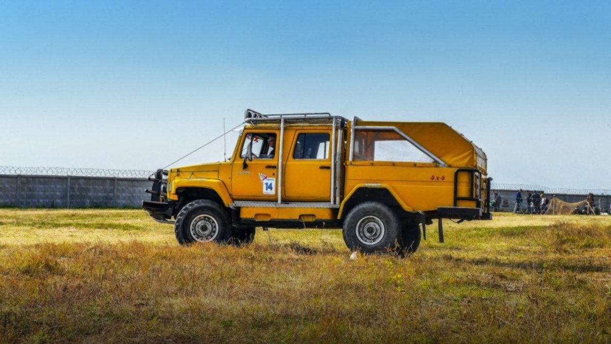 ГАЗ 3307 вездеход
