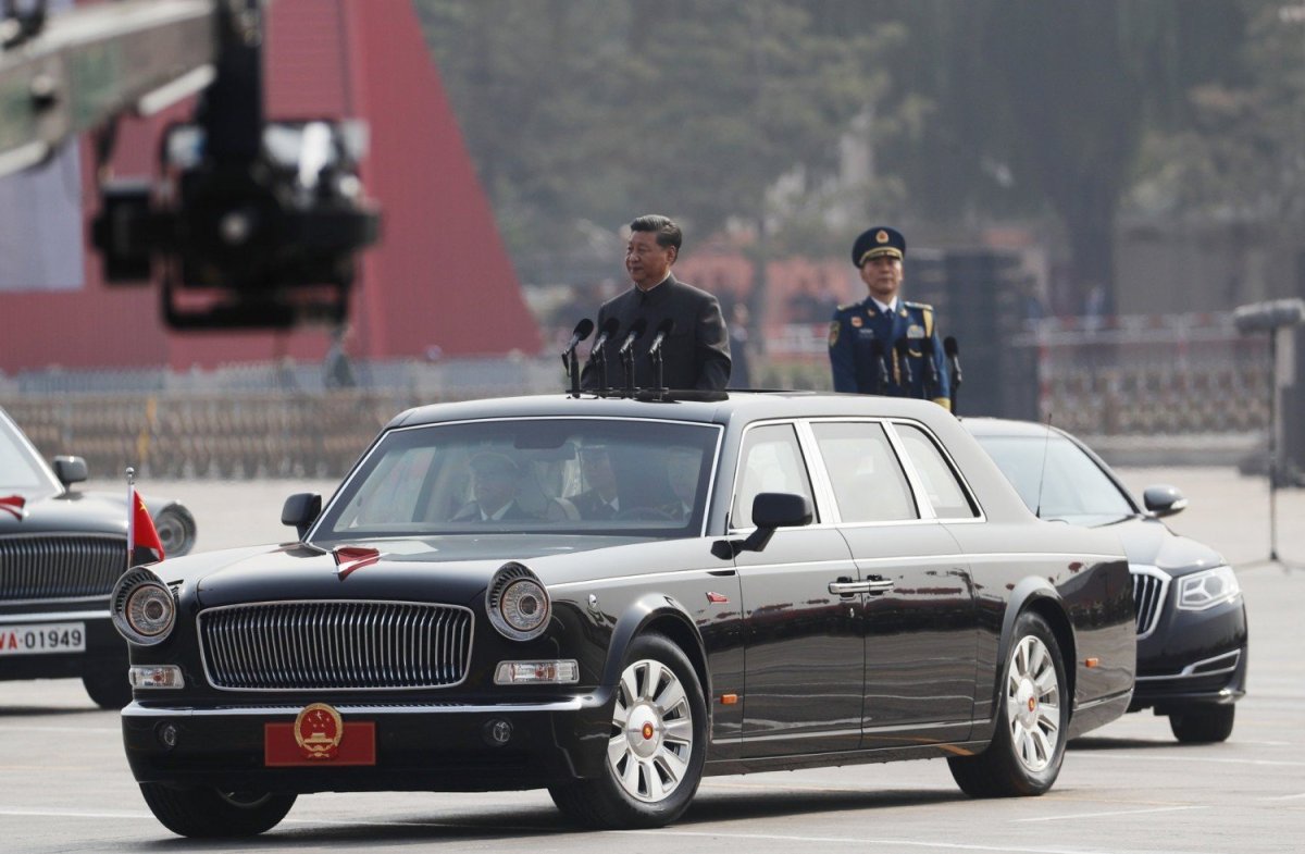 FAW Hongqi HQE l9