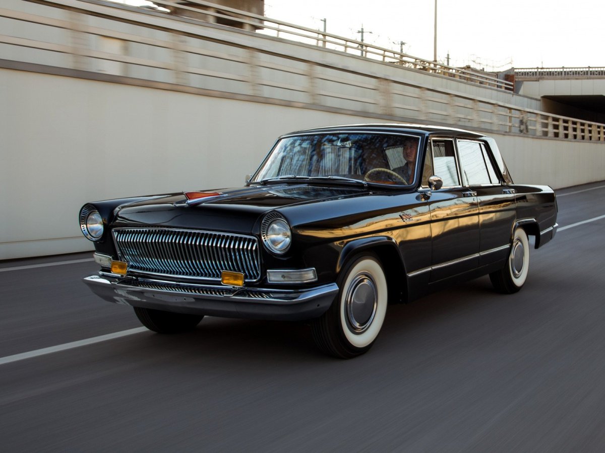 FAW Hongqi Red Flag