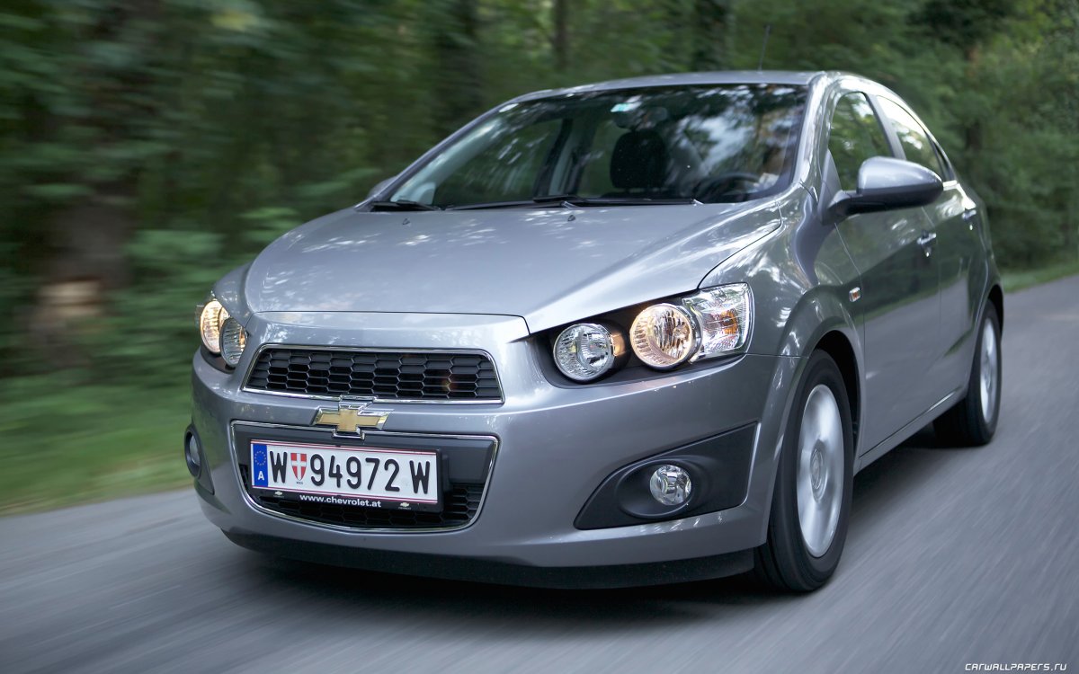 Chevrolet Aveo т300 седан