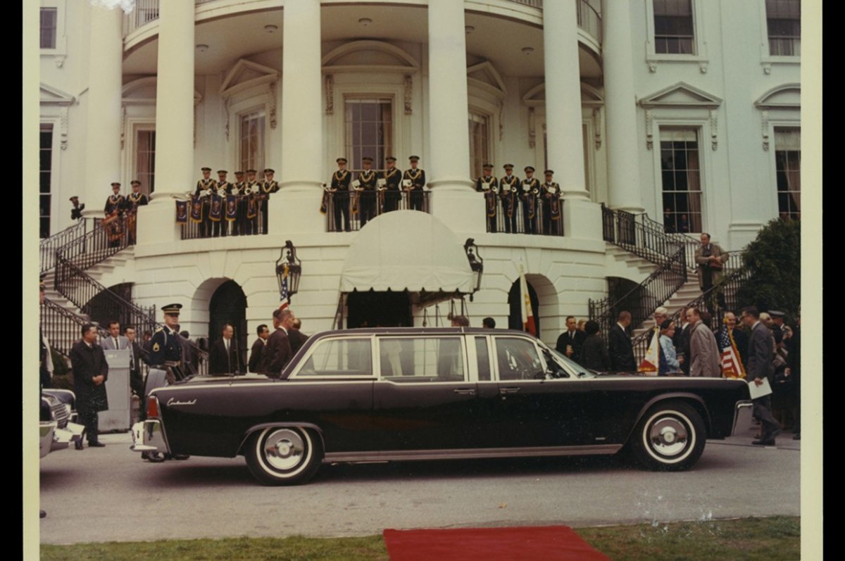 Lincoln Continental 1961 лимузин