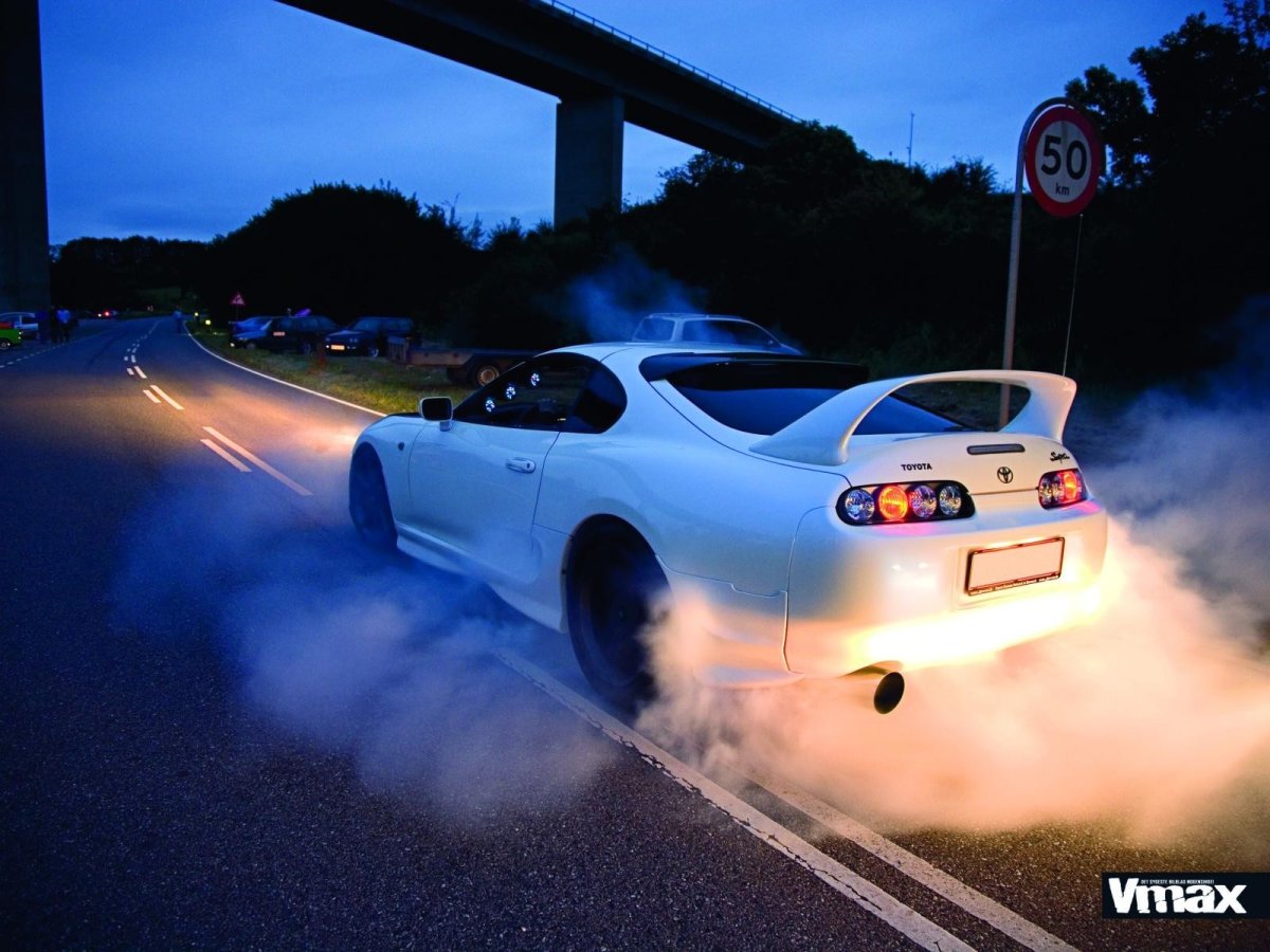 Toyota Supra дрифт