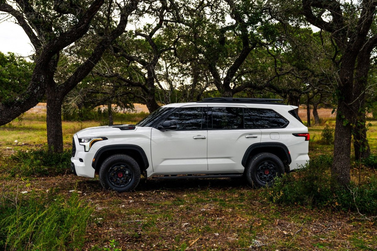 Toyota Секвойя 2022
