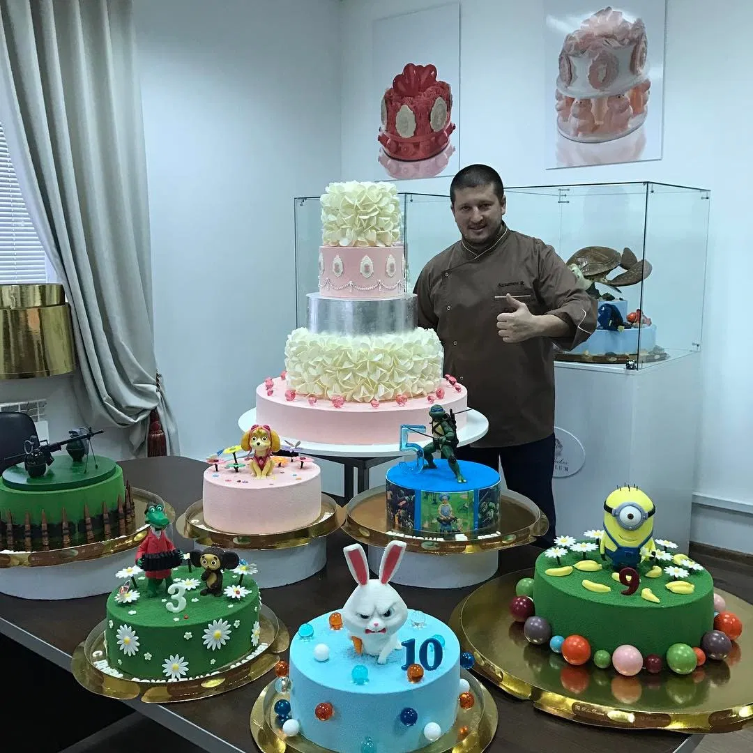 Кондитер Ренат Агзамов с женой