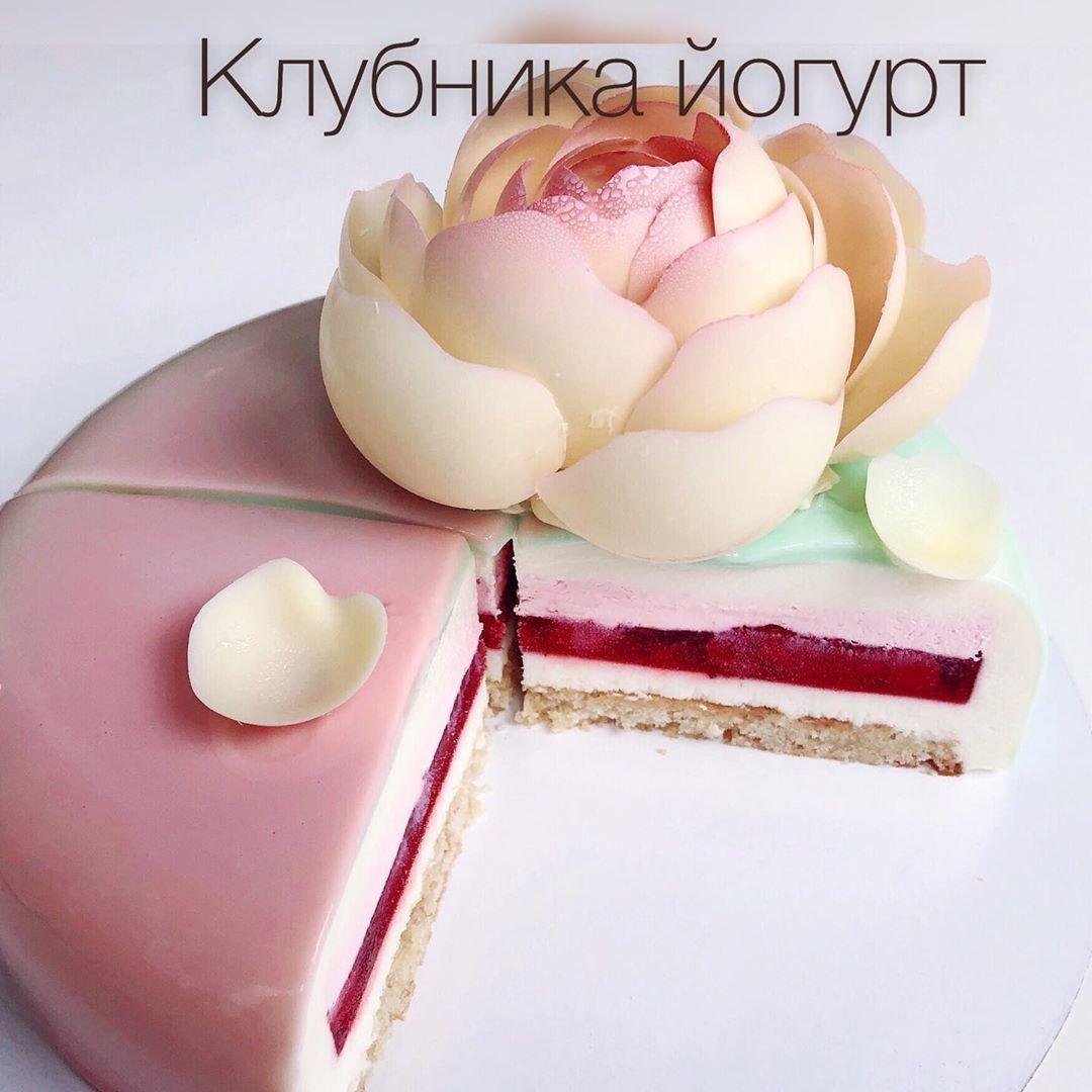 Зеркальная глазурь гляссаж