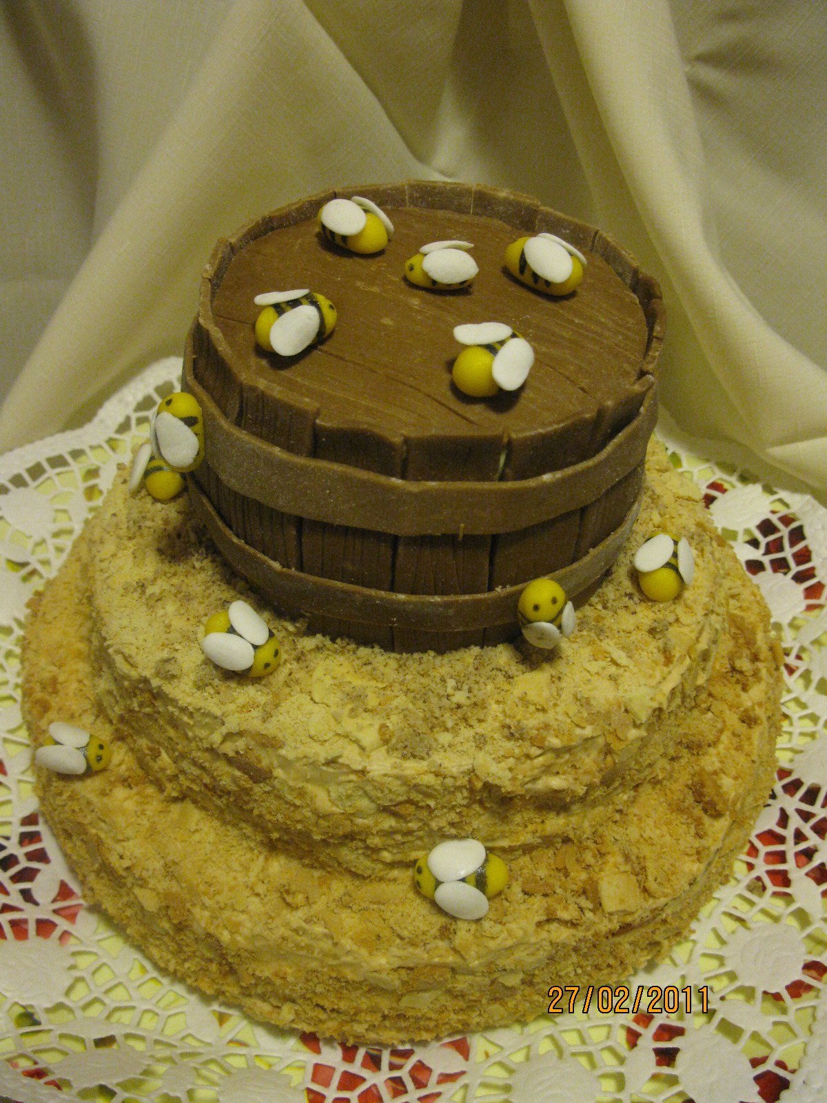 Карамельный медовик