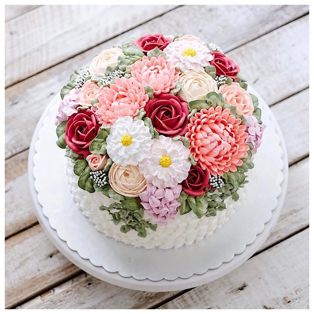 Торт с хризантемами из крема - 69 фото