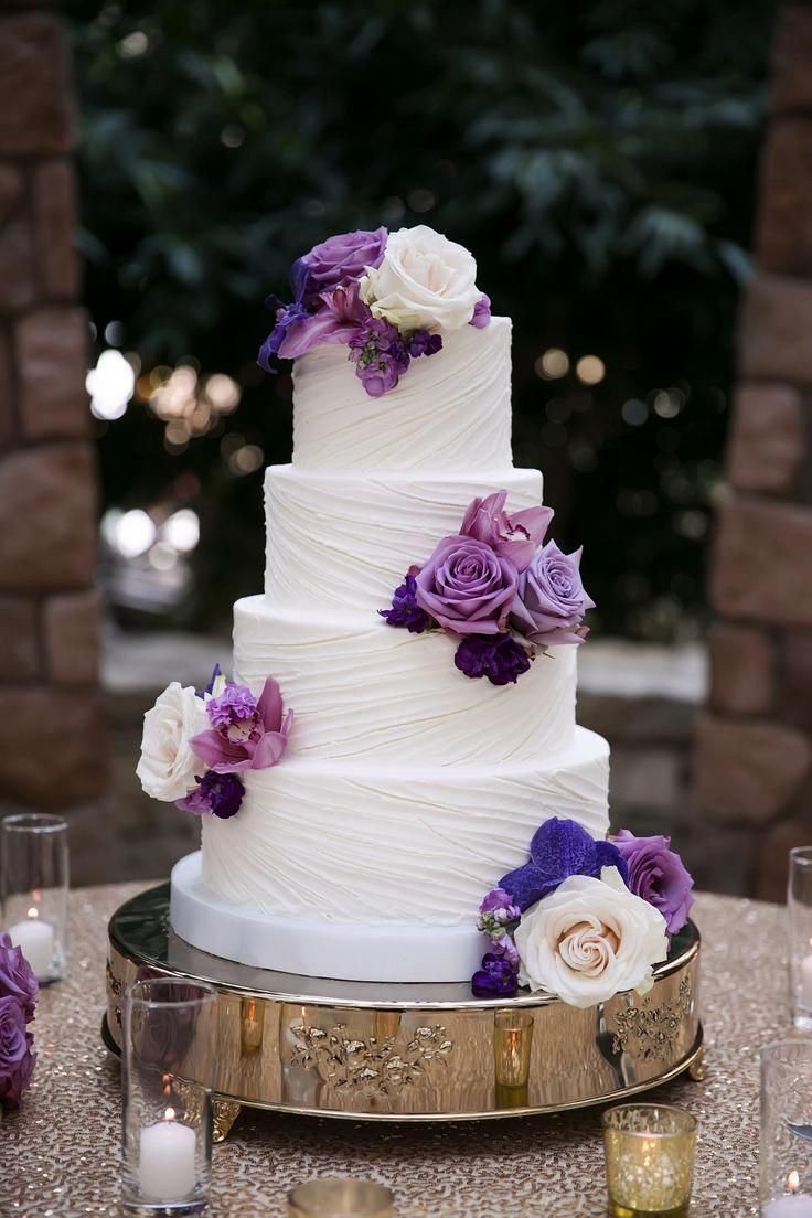 Торт на лавандовую свадьбу
