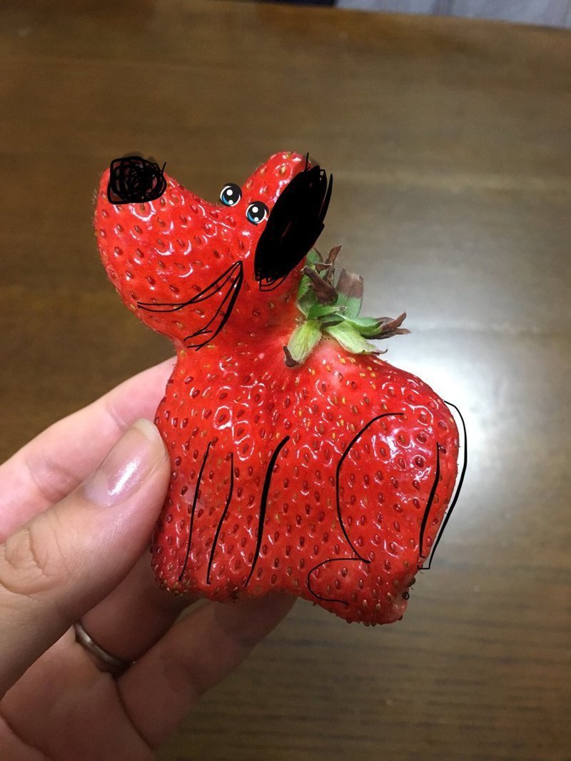 Большая клубника