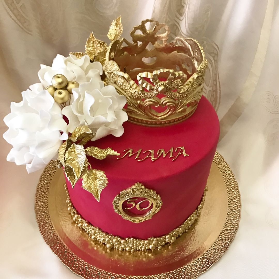 Торт с короной