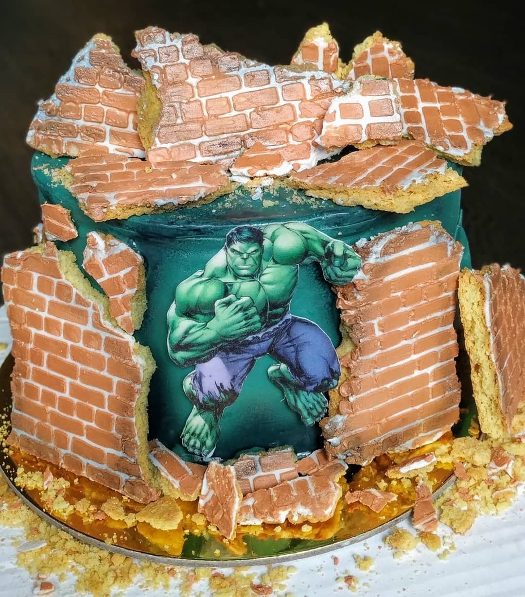 Торт из шоколадных коржей