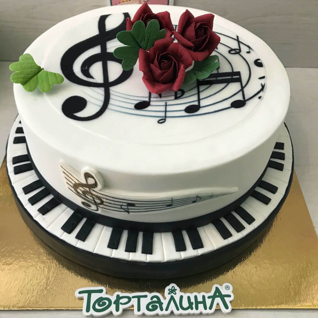 Торт с нотками