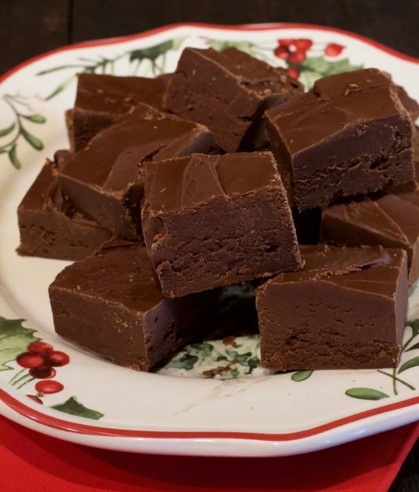 Шоколадное масло рецепт с фото. Шоколадные конфеты. Домашний шоколад. Домашние конфеты. Домашние шоколадные конфеты.