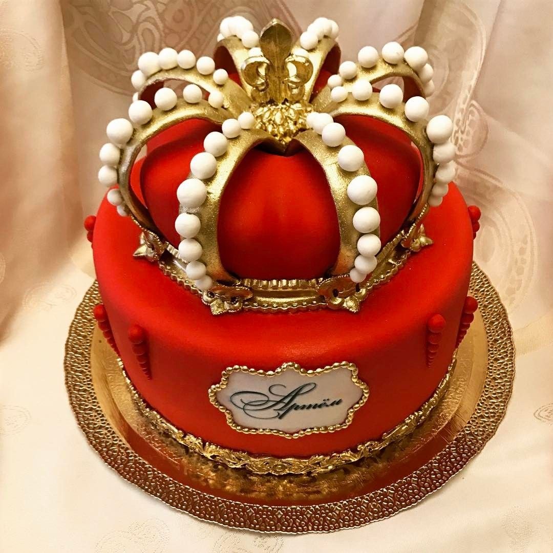 Торт в виде короны