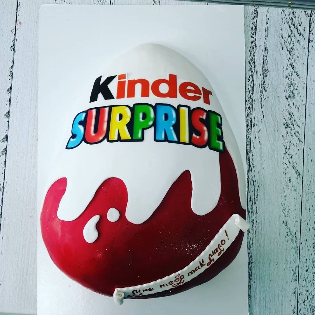 Торт Киндер сюрприз из крема