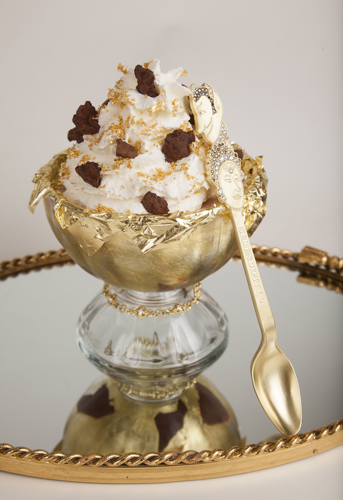 Сандей «Frrrozen Haute Chocolate»