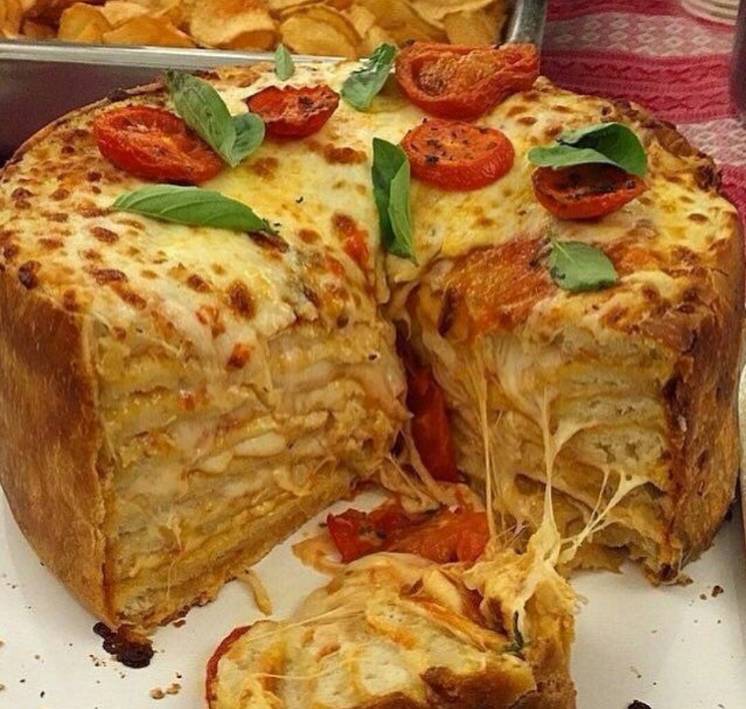 Пицца из мастики