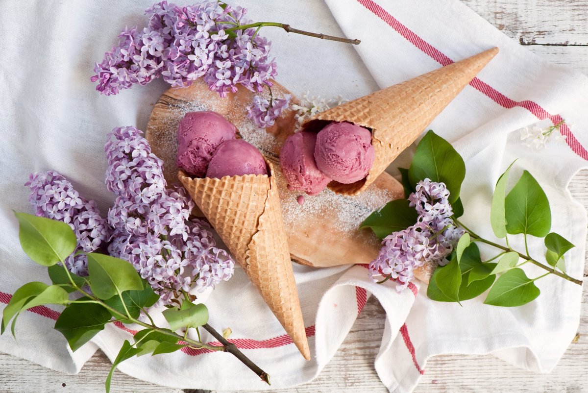 Мороженое и цветы