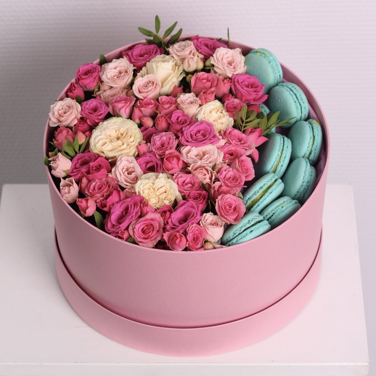 Коробка сердце с цветами