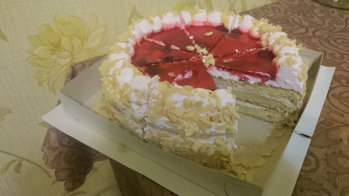 Пляцок з ананасом