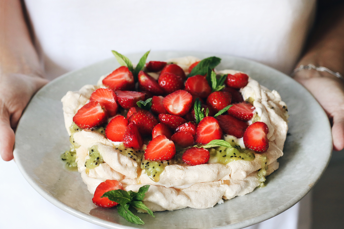 Anna Pavlova Cake