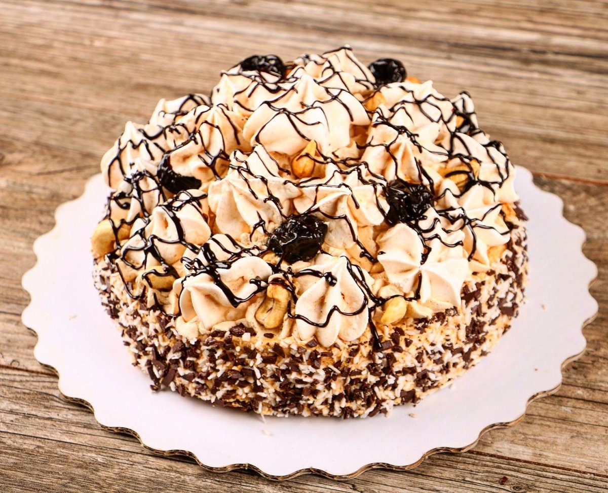 Сметанник с черносливом и грецким орехом