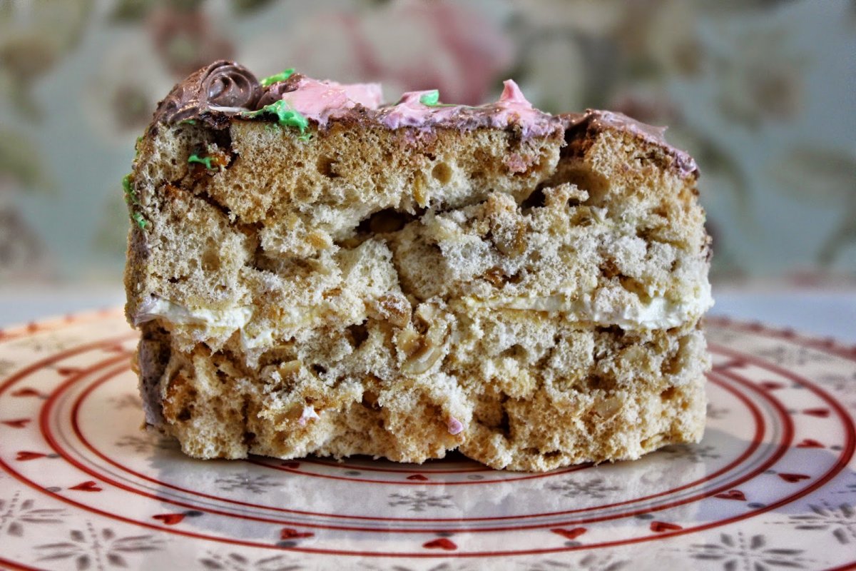 Советский торт с орехами