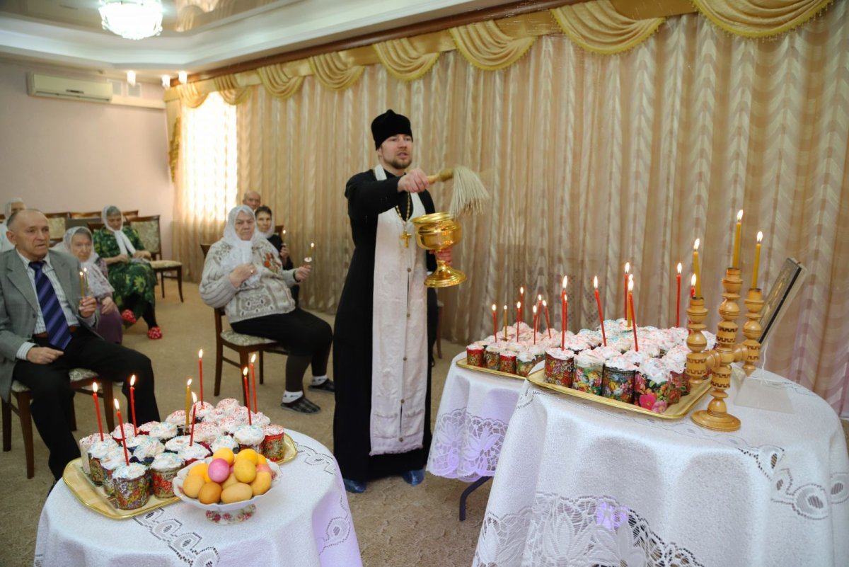 Поделка пруд