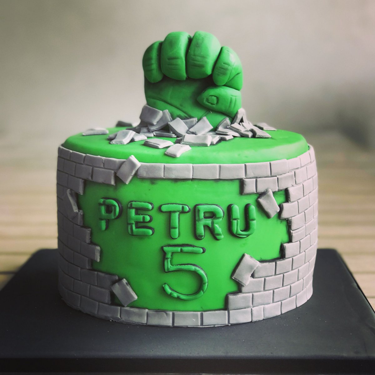 Торт Халк на 6 лет