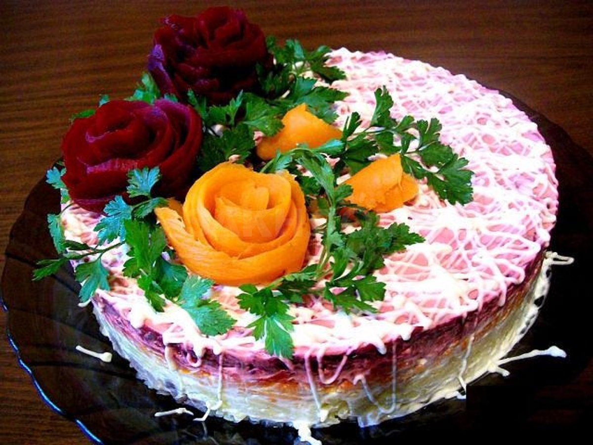 Салат овощной торт