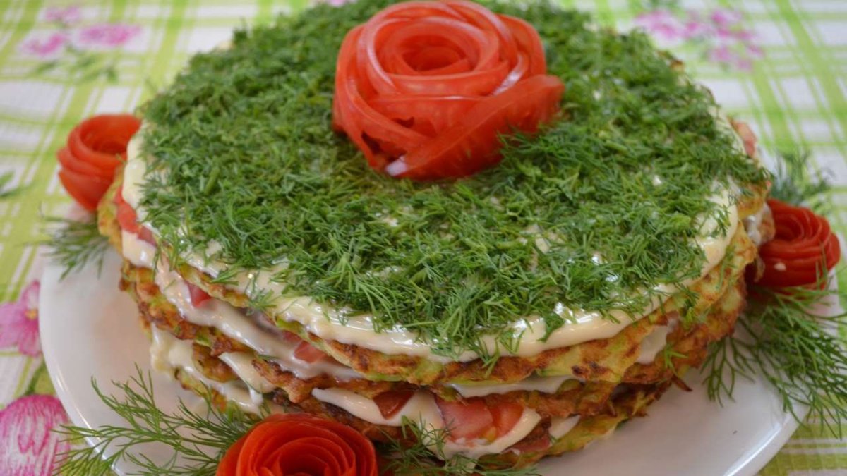 Салат овощной торт